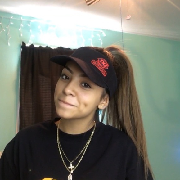 Meet your Posher, Aaron - Picture 1 of 1